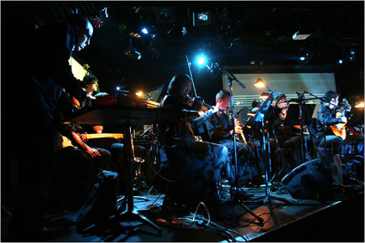 Playing In C at LPR (photo: Hiroyuki Ito for The New York Times)